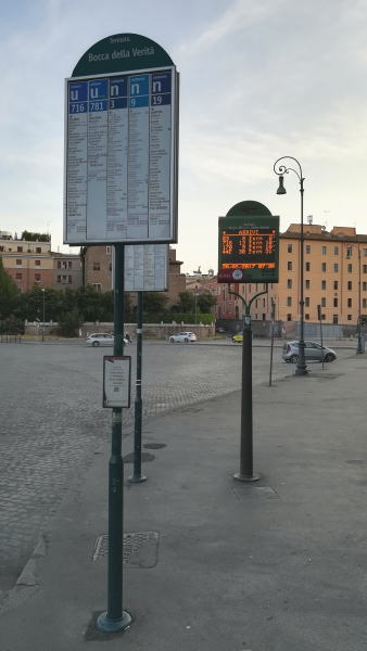 ローマ　バス停　停留所